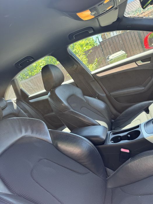Dezmembrez Audi A4 B8 2.0 TDI CAGA