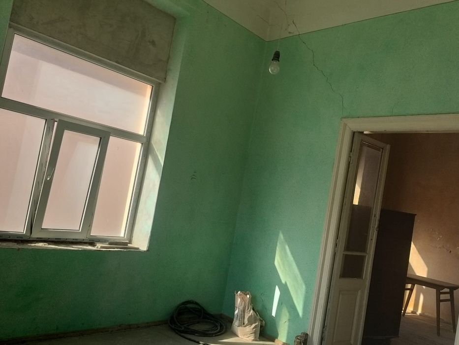 Casa de vanzare in orasul Roman,.JUDETUL Neamt.