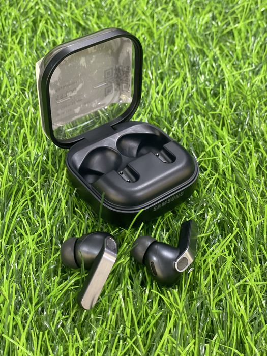 Samsung Buds 4 Pro