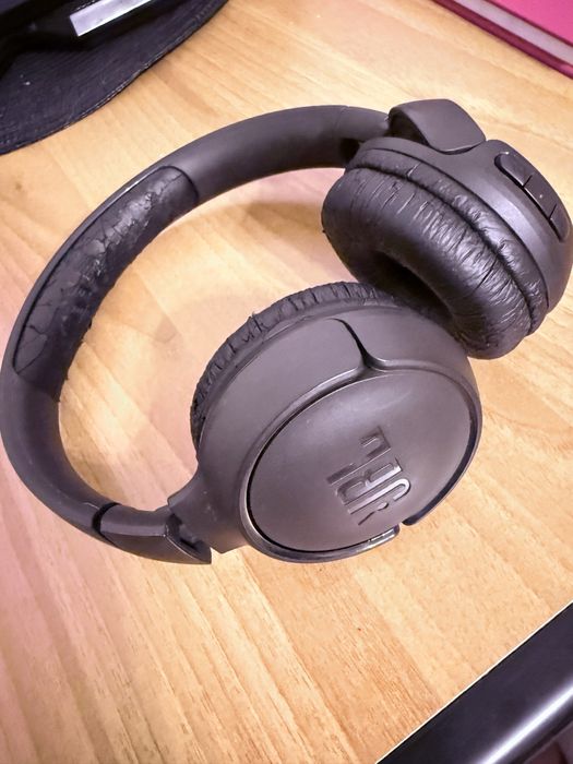 Vand Casti JBL 500TB