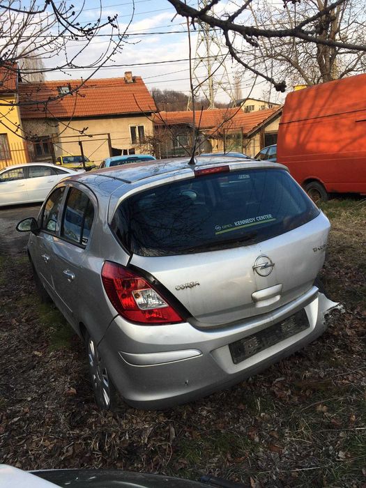 Опел Корса Д / Opel Corsa D 1.3CDTI 75hp 2008g НА ЧАСТИ!