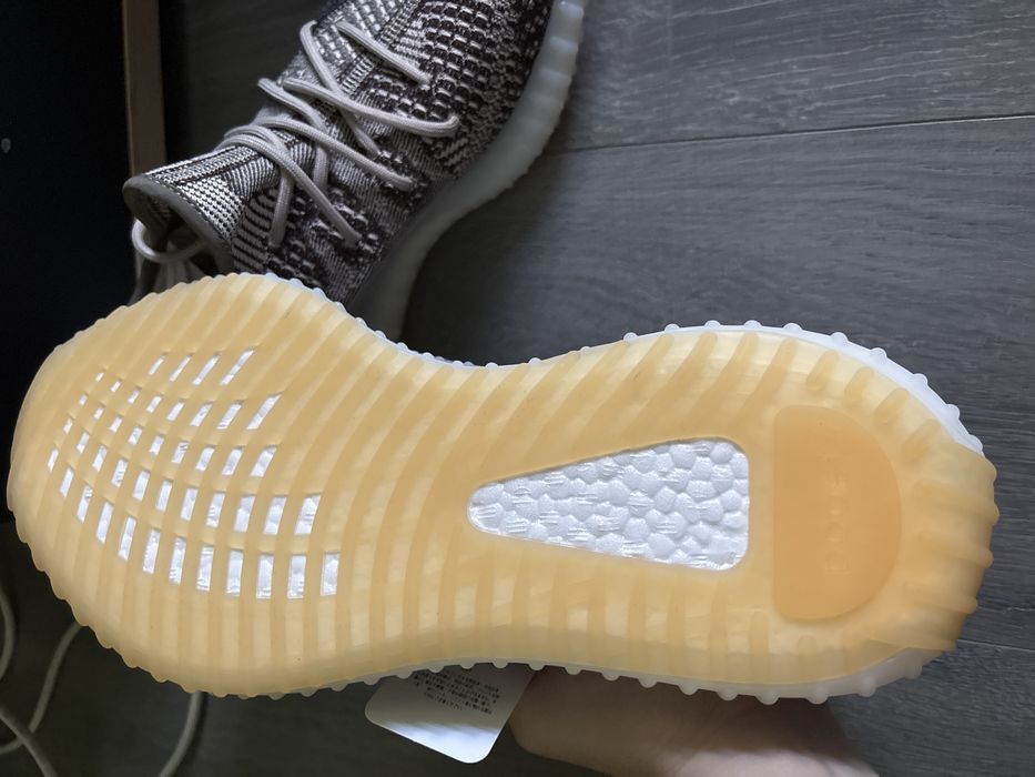 yeezy 350 V2 Zyon