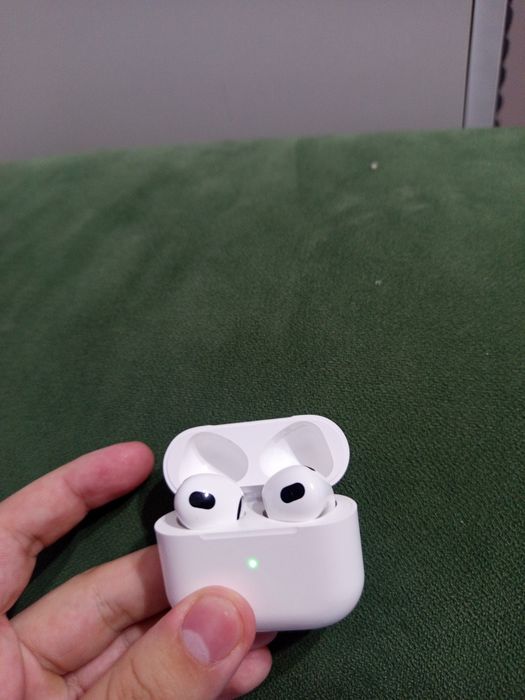 Airpods  3 подарил 5дней назад
