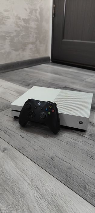 Xbox one S+ controller