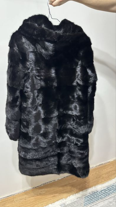 Продам норковую шубу