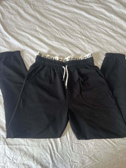 Черно спортно екипче. Горнище-30лв, долнище-35