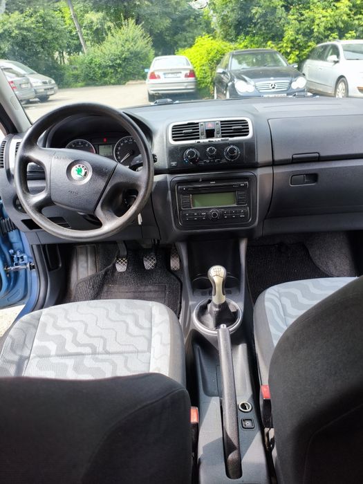 Vând Skoda Fabia 1.2 benzina 2008