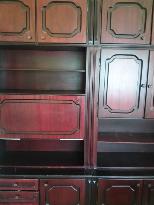 Vând mobila sufragerie.