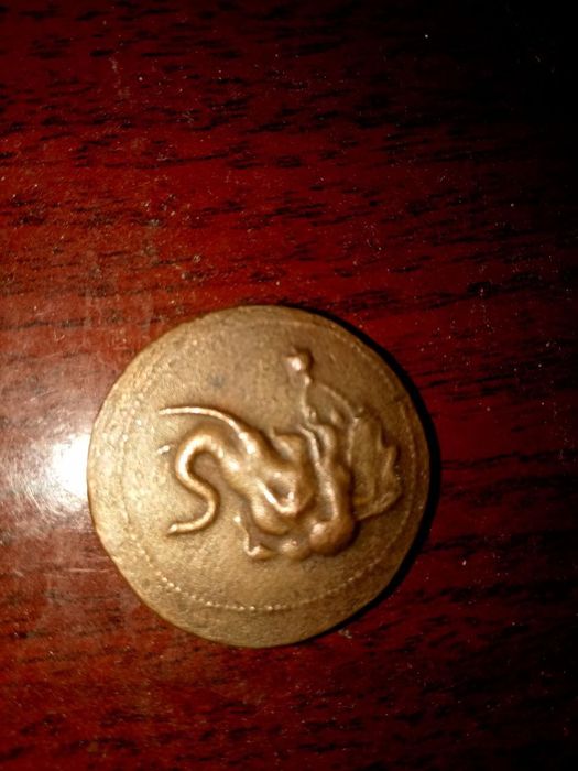 Qadimgi tanga sotiladi narxi telda kelishiladi