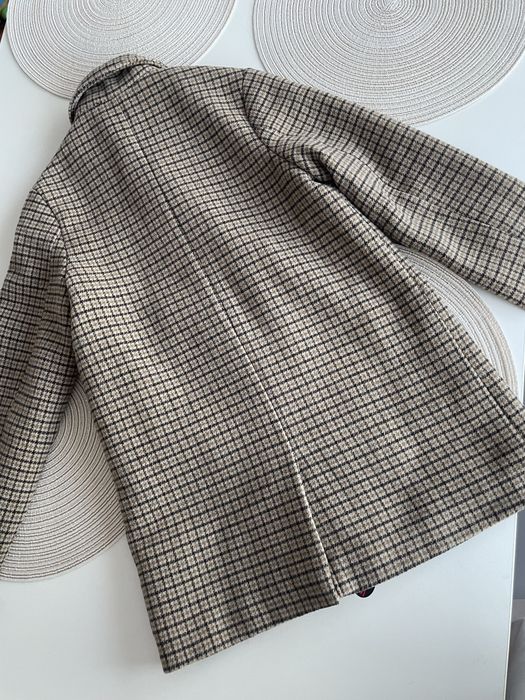 Palton Zara pentru o fată de 10 ani (înălțime 140 cm)
