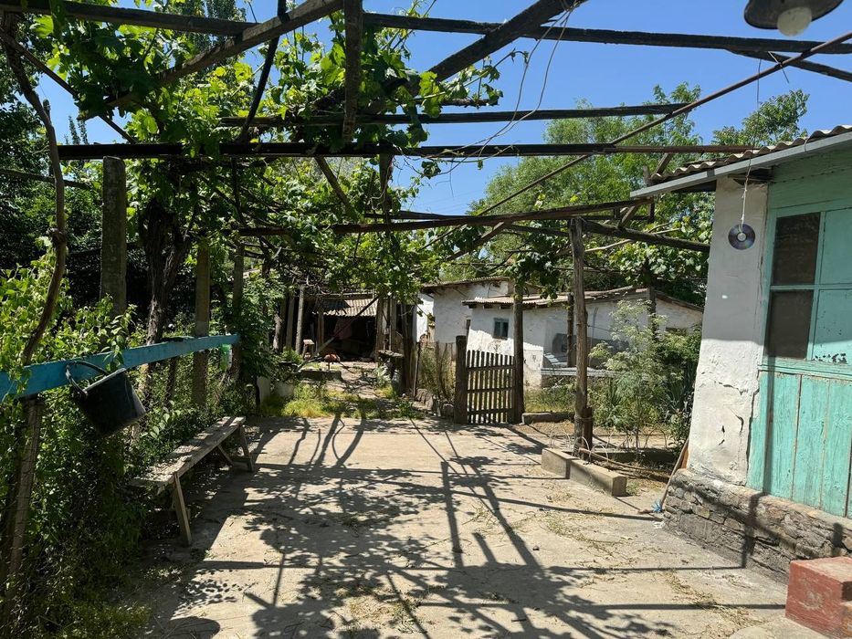Уй сотилади срочно
