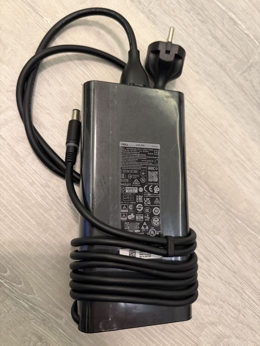 Incarcator Laptop DELL de 240 W