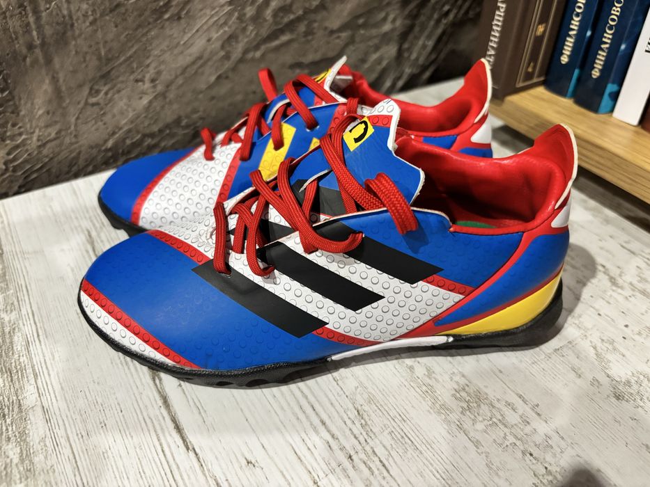 Adidas Lego за футбол