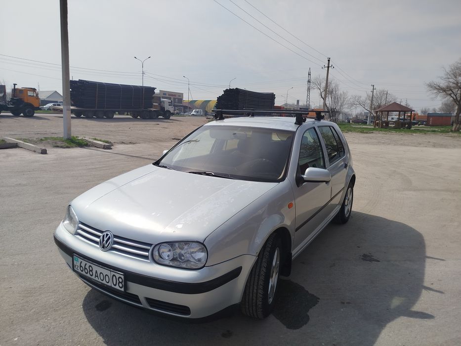 В продаже Гольф 4