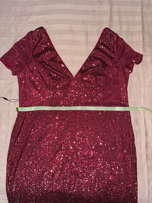 Платье женское нарядное.