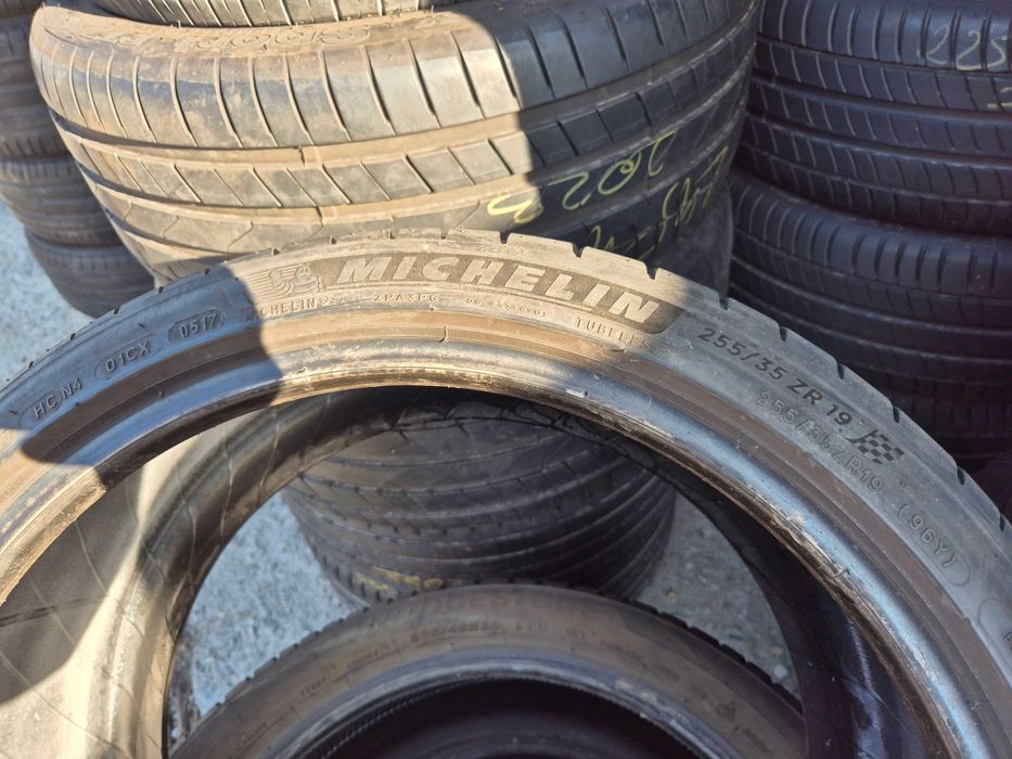 2 Anvelope de VARA 255/35/19 Michelin PS4 - Stare Buna DOT 2017 !