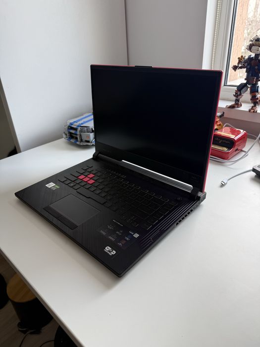 Laptop Gaming Asus Rog G512LV