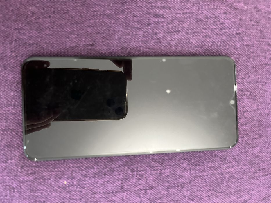 Продам смартфон  Vivo Y03