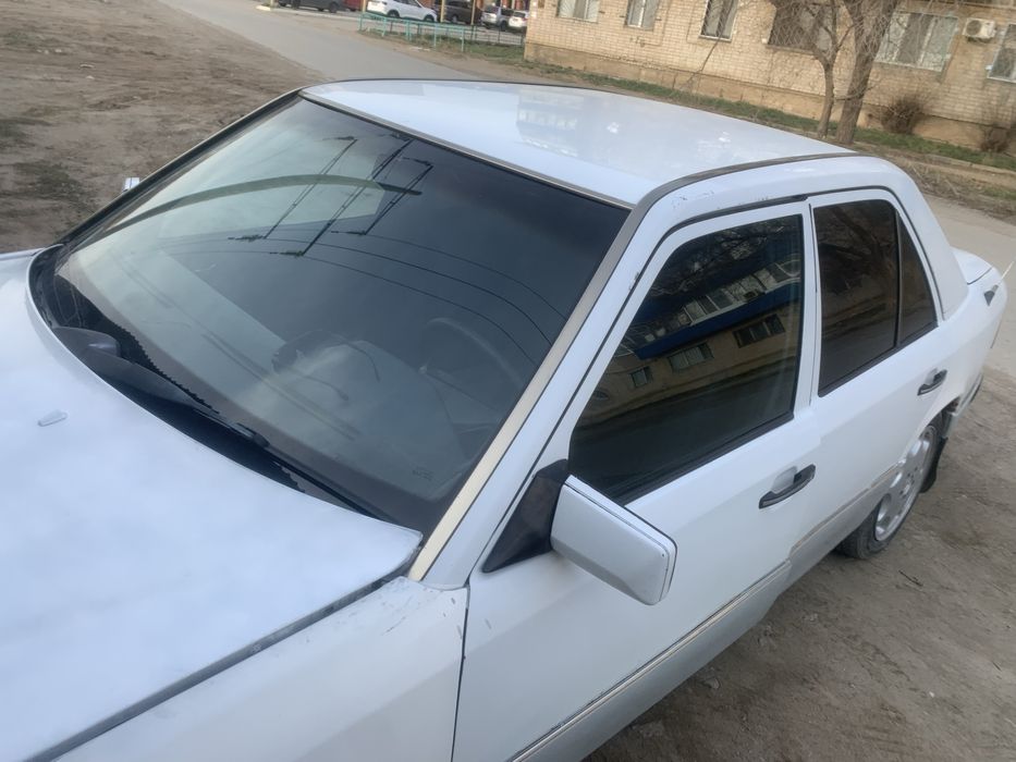 Мерседес бенс 124