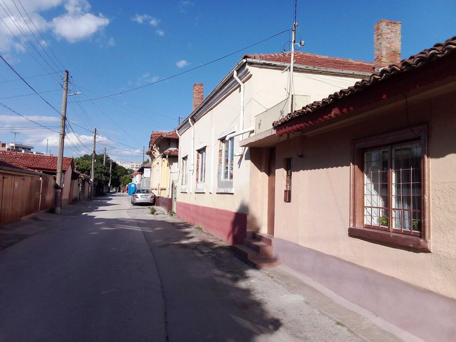 Продава се Къща в Силистра, Център - 254 кв.м за 321 €/кв.м - Снимка #1