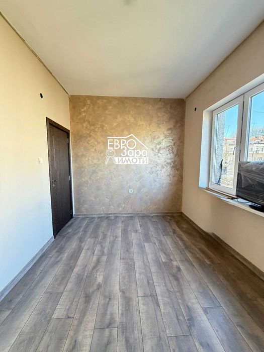 Тристаен апартамент за продажба в СУПЕР ЦЕНТЪР