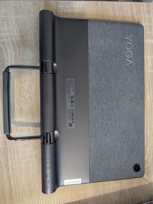Vând tabletă Lenovo Yoga Tab 11