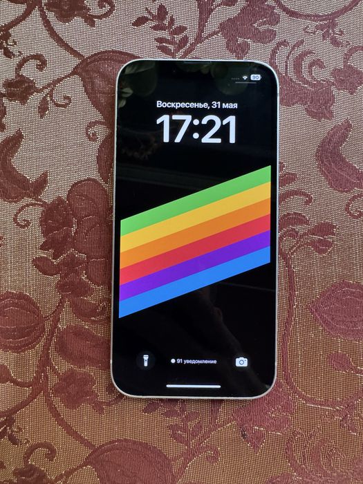 Продается Iphone 13