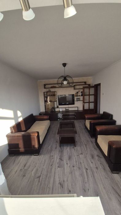 Inchiriez apartament 3 camere