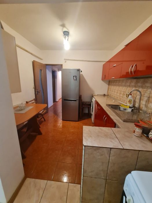 Inchiriez apartament cu o camera