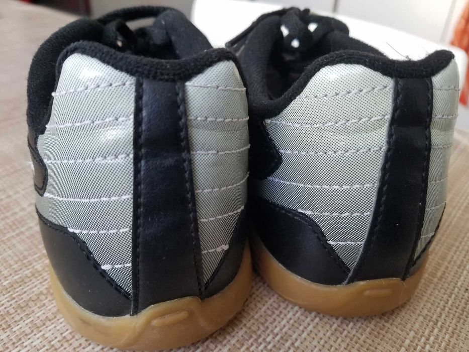 Оригинални  маратонки NIKЕ номер 38