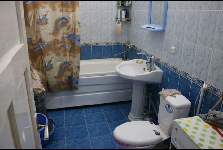 2-qavatli uy sotiladi