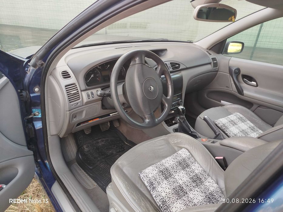 Renault Laguna 2 ar 2001