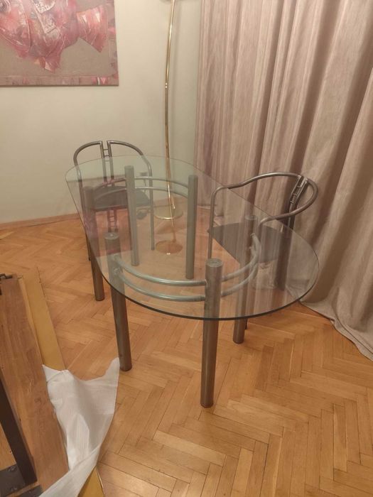 Мебели за трапезария произведени в Германия. Метал и стъкло