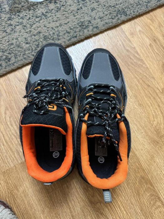 Продам спец обувь