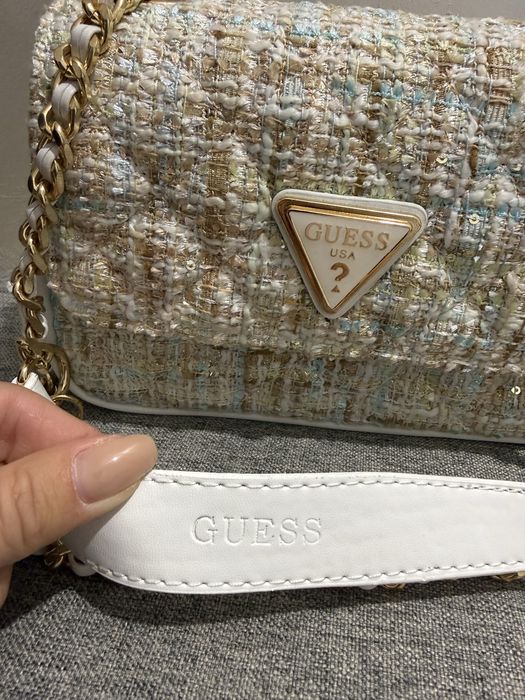 Малка чанта guess