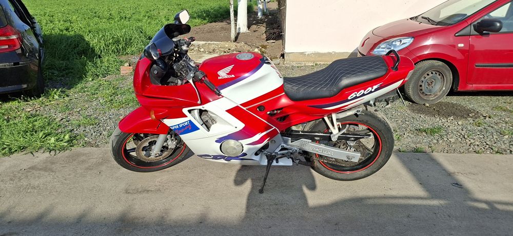 Vand Honda CBR 600 F2