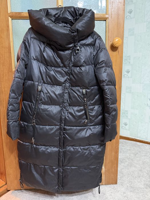 Продам пуховик в отличном состояний