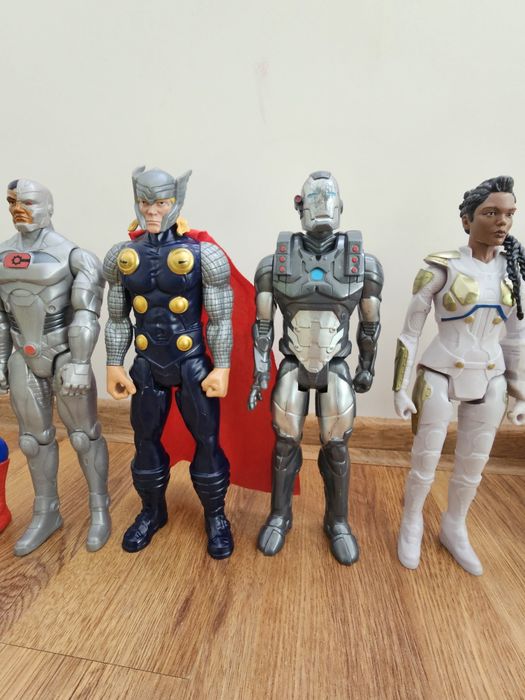 Екшън фигури Marvel (Hasbro 30см.)