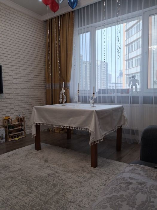 Стол обеденный раздвижной