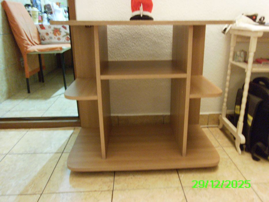 set 6x6 farfurii,intinse ,adanci verzi si comoda TV