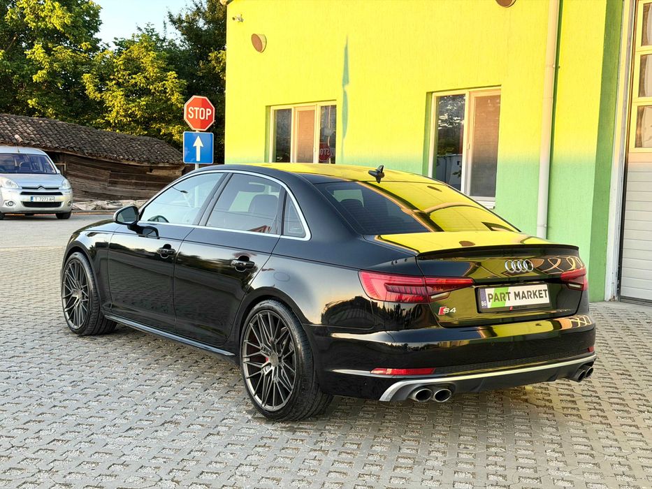 AUDI A4 S4 B9 3.0TFSI На Части