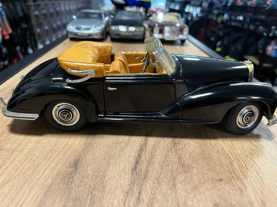 BBURAGO метална колекционерска количка  модел MERCEDES BENZ 300S 1955г