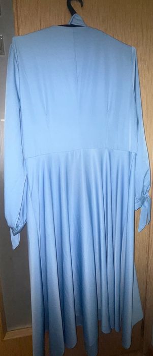 Срочно продам женское платье