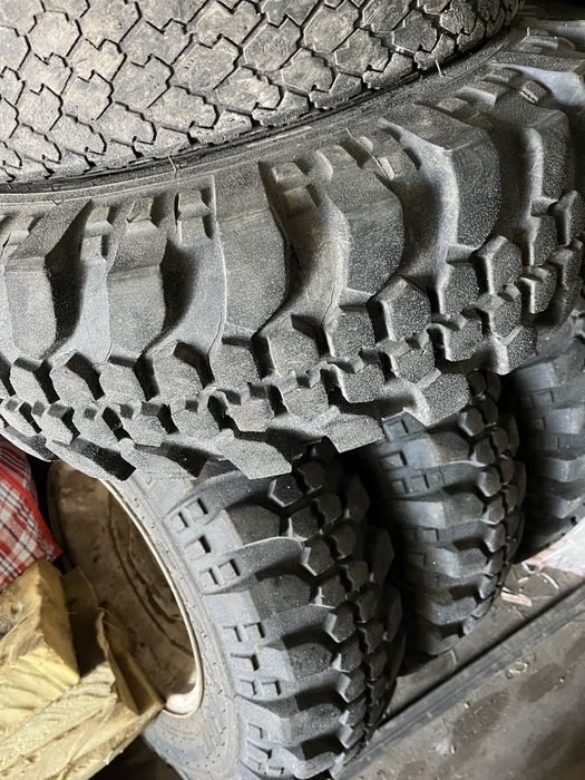 Колеса с дисками на уаз грязивые