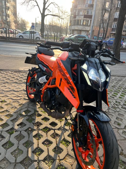 KTM duke 390 2024
