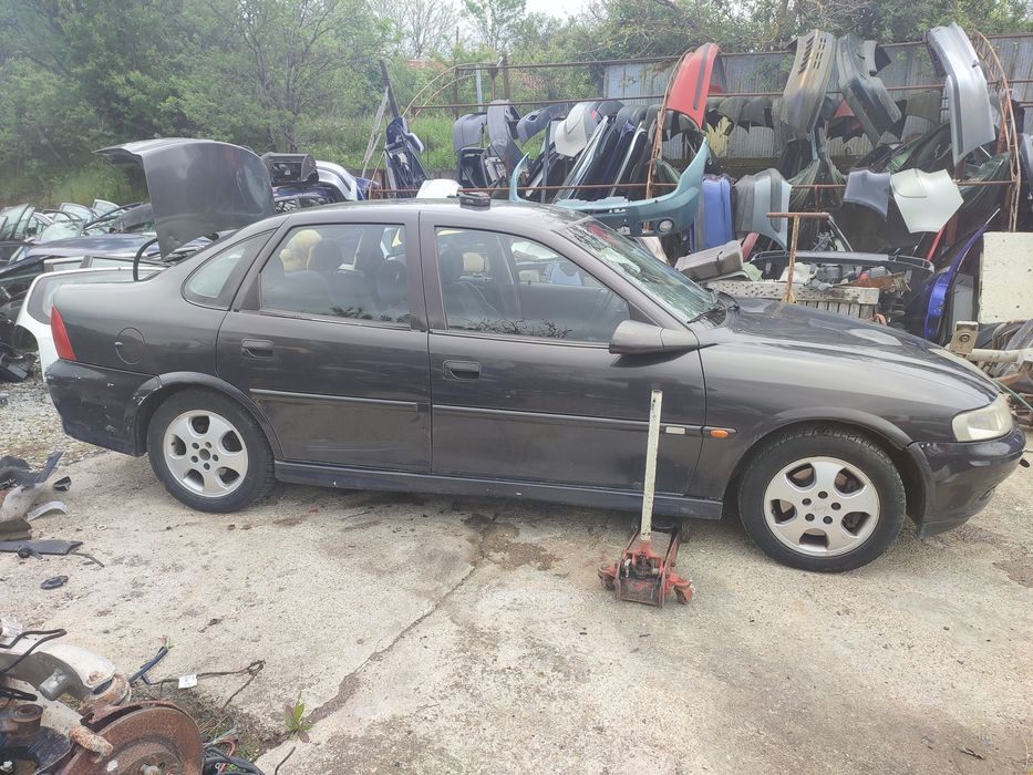 Опел Вектра 1.6 бензин