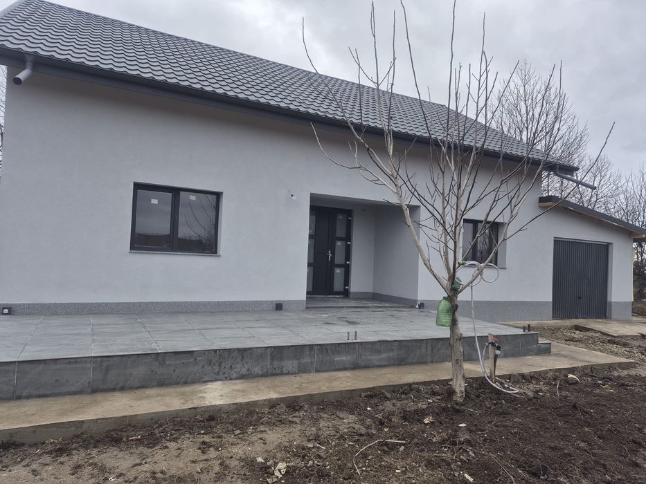 Vând casă Horlesti Rediu