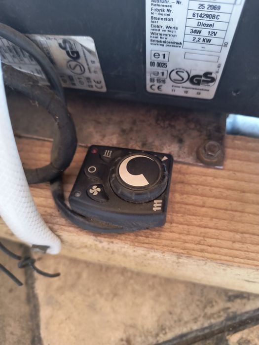 Vând airtronic ebespacher D2
