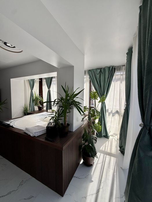 Apartament 43 mp cu jacuzzi | Business regim hotelier la cheie | Iulius Mall — fotografia 3