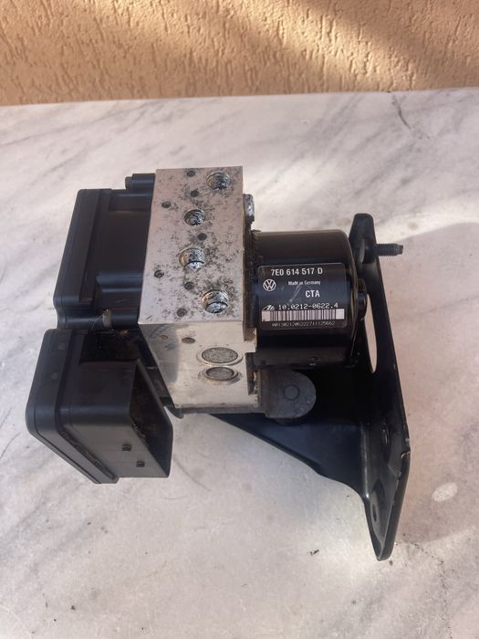 Pompa ABS modul VW Transporter T5 2.0TDi 2010-2017 original din dezmem